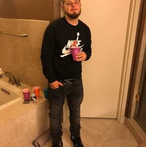 Meet your Posher, Manei